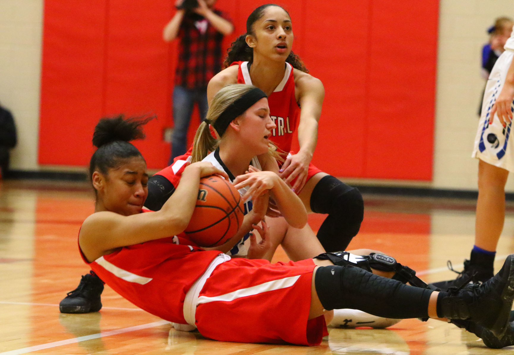 Gallery: Girls Basketball Sectional Finals - E.C. Central vs. Lake Central